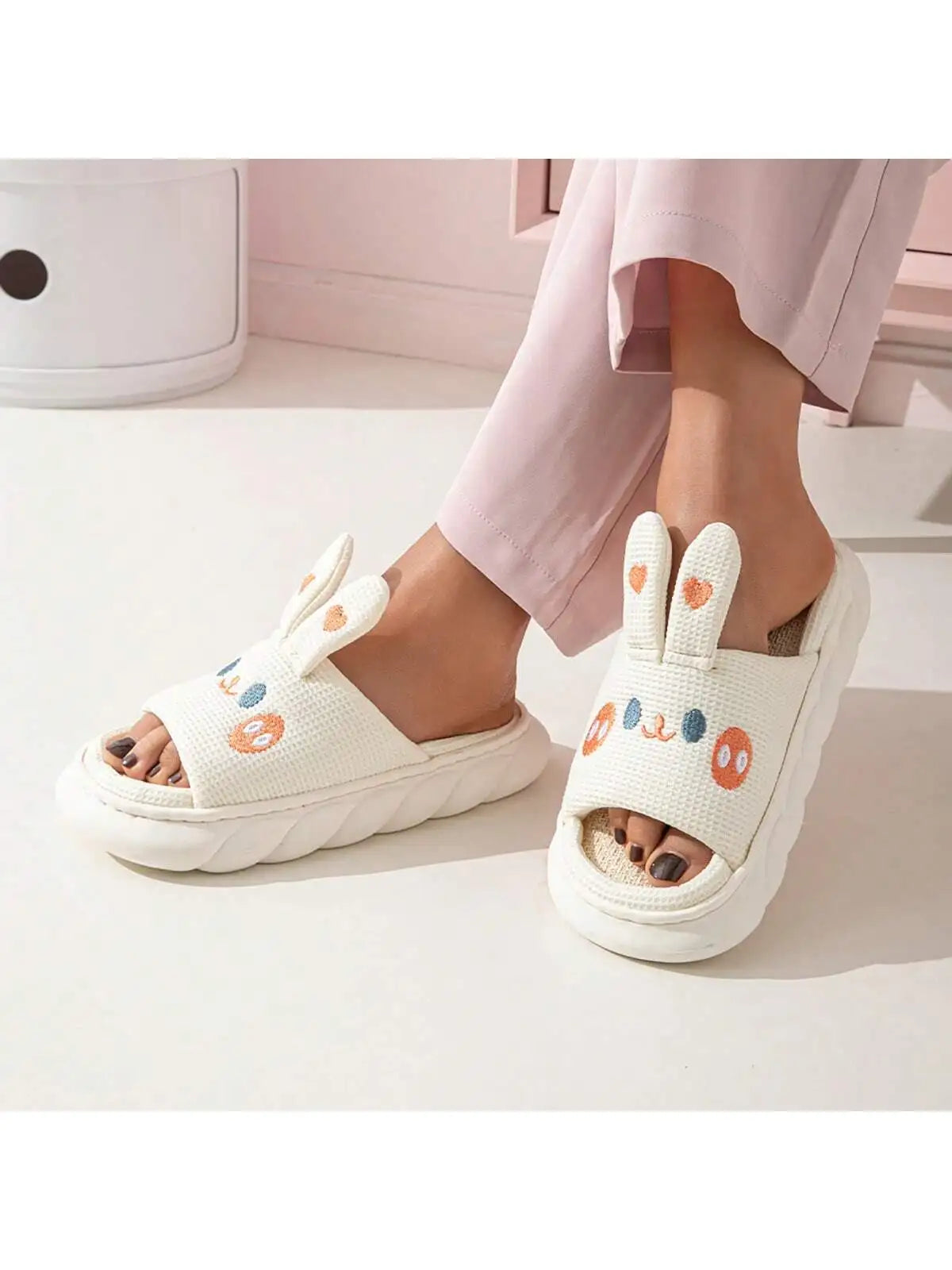 2024 Cute Cartoon Cow Linen Slippers Universal Indoor Home Four Seasons Non-slip Cotton Linen Sandals