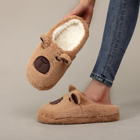 A Pair of Brown Plush Kapibara Animal Patterns, Furry Home Soft Soles, Comfortable Furry Slippers, Cute, Warm and Non-Slip Indoor Slippers for Men and Women, Lightweight, Silent and Comfortable Shoes, the First Choice for Hol