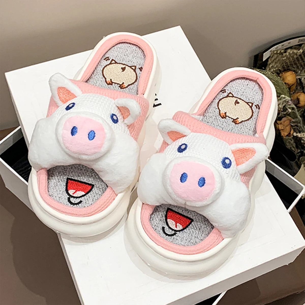 Mo Dou All Senson Designer Slippers Cute Cartoon Lovely Animals Bedroom Cotton Home Shoes Indoor Thick Sole Couples Men Women