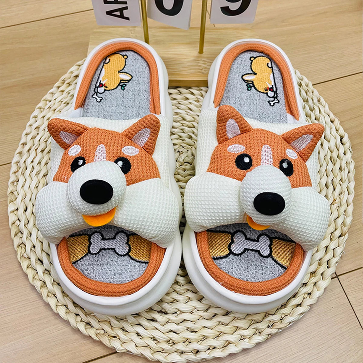 Mo Dou All Senson Designer Slippers Cute Cartoon Lovely Animals Bedroom Cotton Home Shoes Indoor Thick Sole Couples Men Women